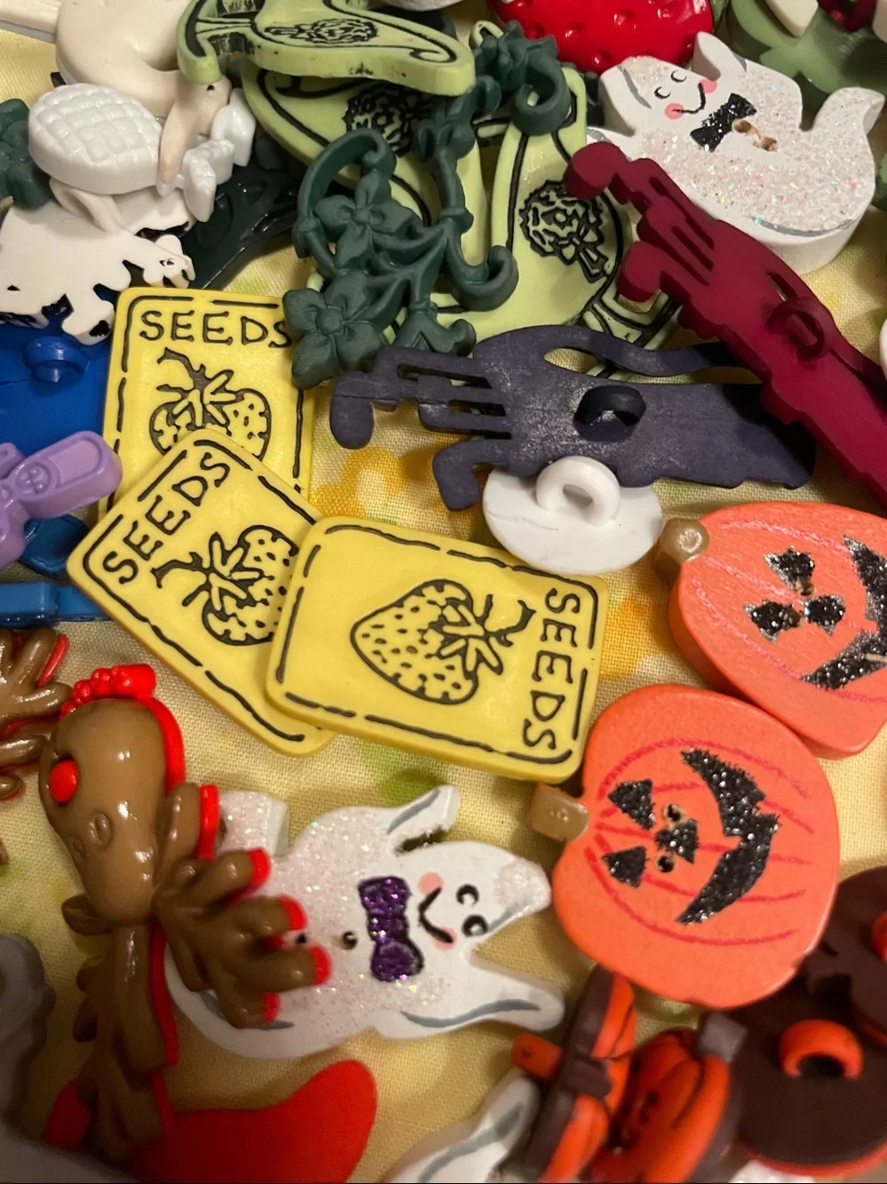 Button Bundle - Picture 3 of 7